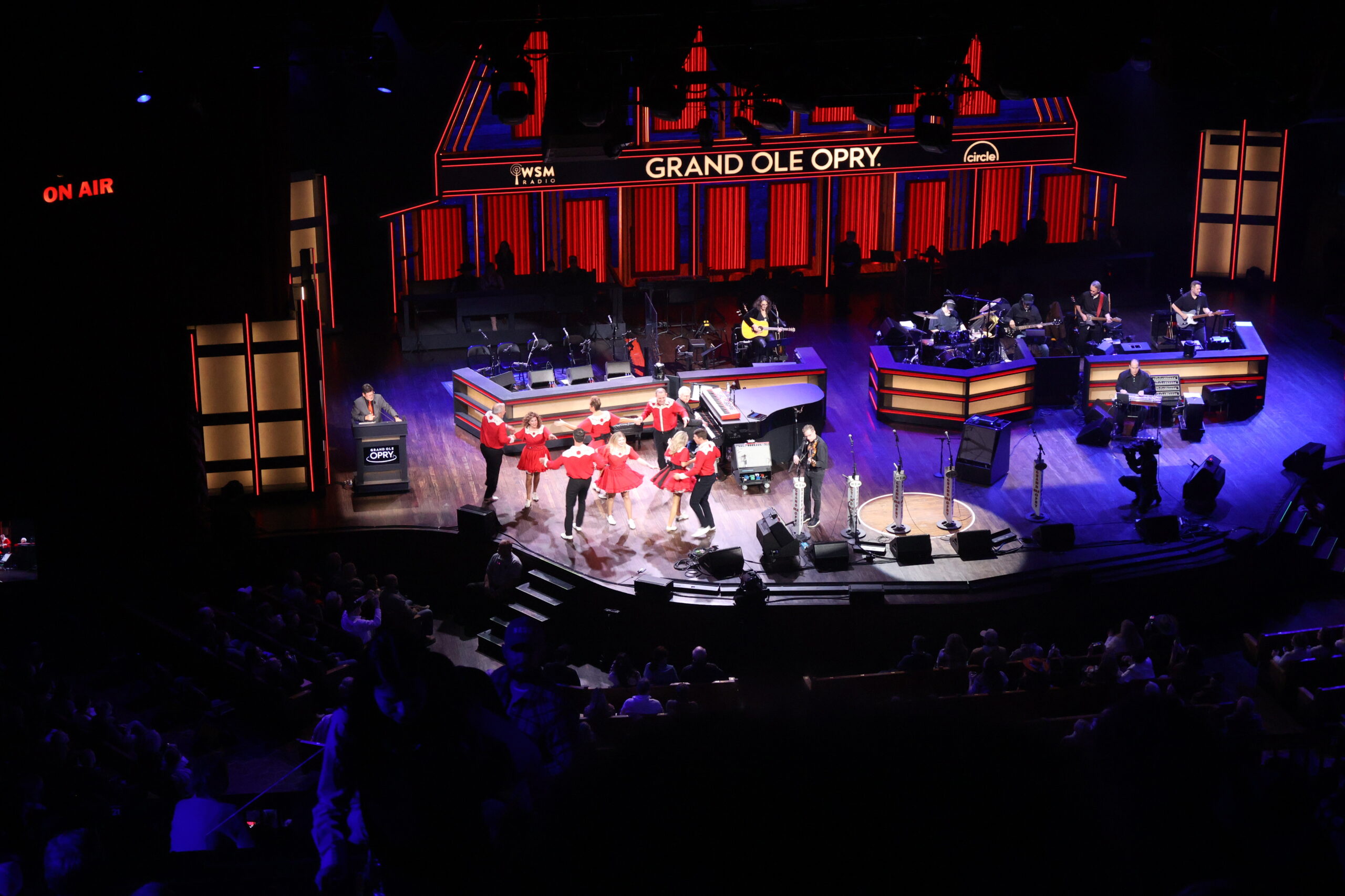 nashville tennessee grand ole opry   ruff life travel